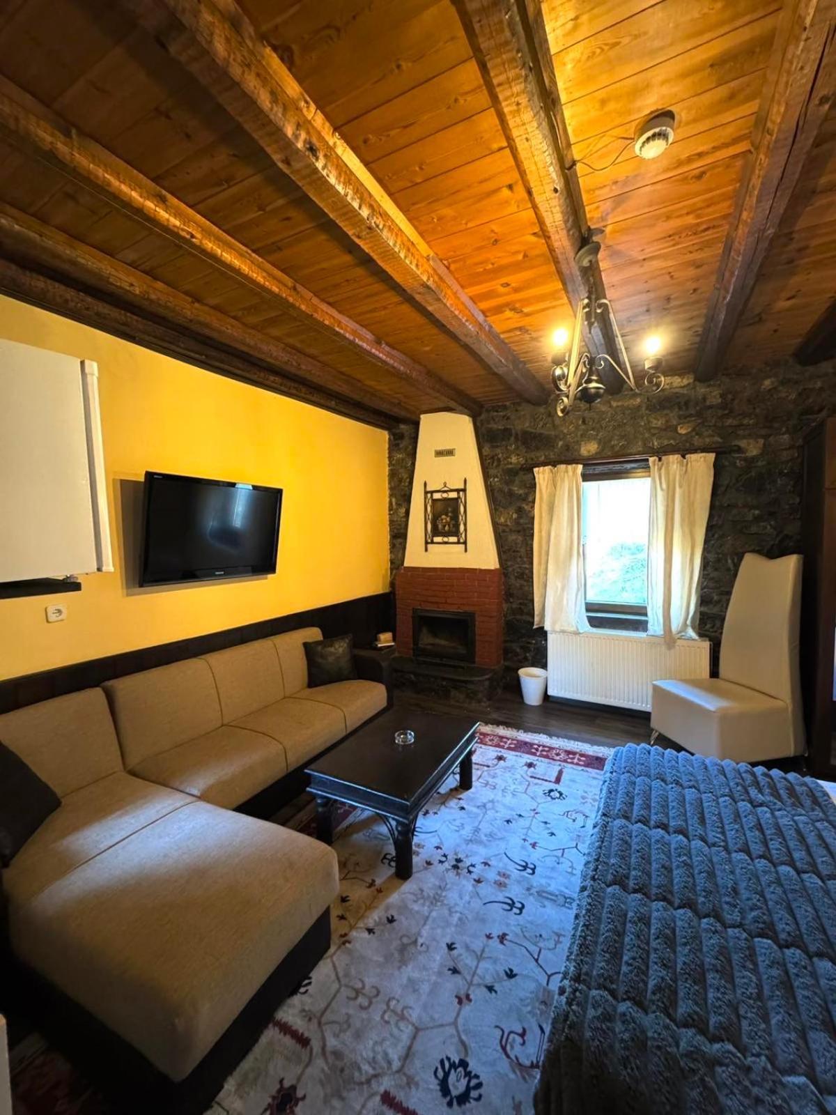 Chalet Asteras Tou Vorra Палеос Агиос Атанасиос Екстериор снимка